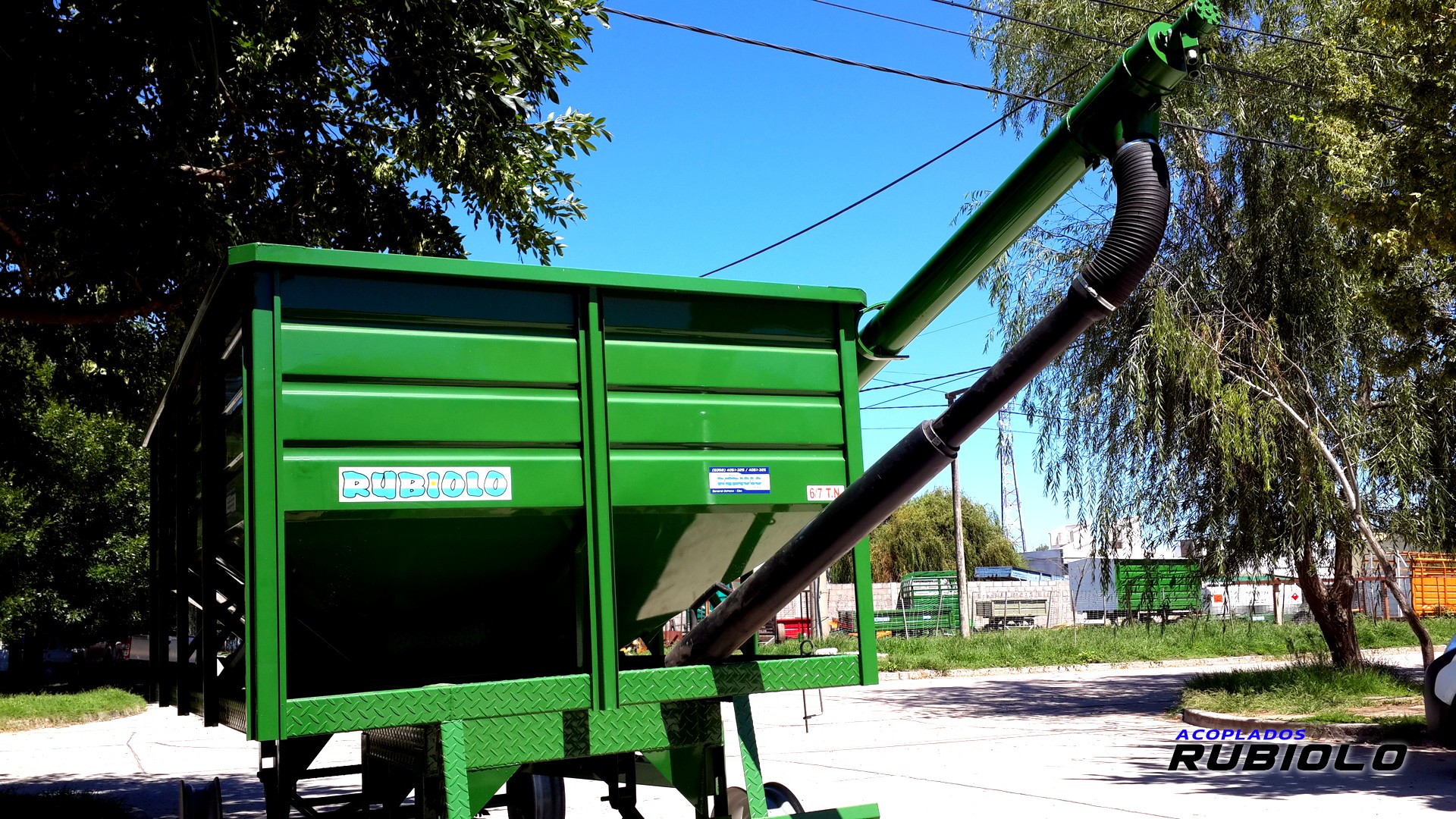 Chimango de PVC adosado a la tolva (OP1073) - Imagen 3