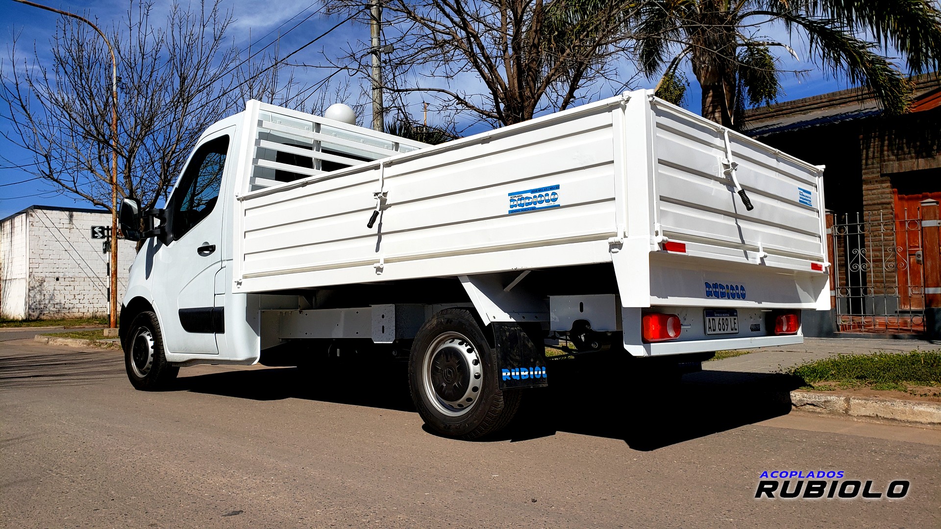 Carrocería con Baranda para Camión (CC1001)