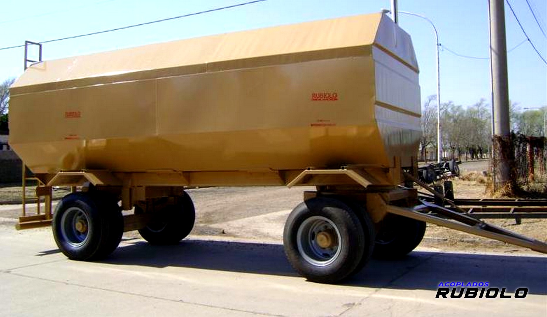 Acoplado Cisterna para 20.000 Lts. (CI1013)